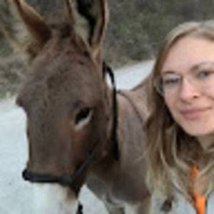 Meet your Posher, Leah